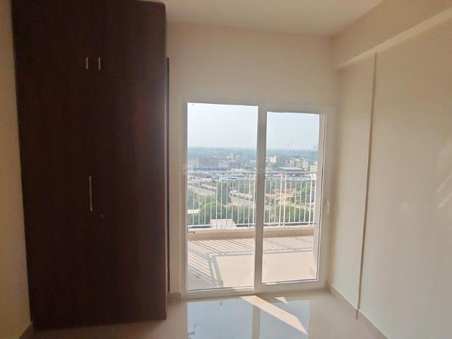 2.5 BHK Apartment in Sector 81 for rent Gurgaon. The reference number is 21152263