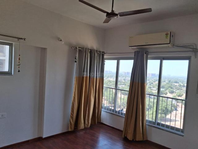 2.5 BHK Apartment in Shantigram for rent Ahmedabad. The reference number is 20242598