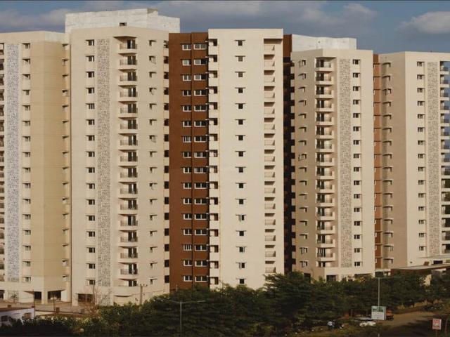 2.5 BHK Apartment in Shantigram for resale Ahmedabad. The reference number is 20750078