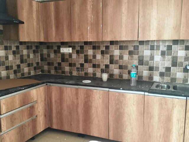 2.5 BHK Apartment in Siddharth Vihar for rent Ghaziabad. The reference number is 19040431