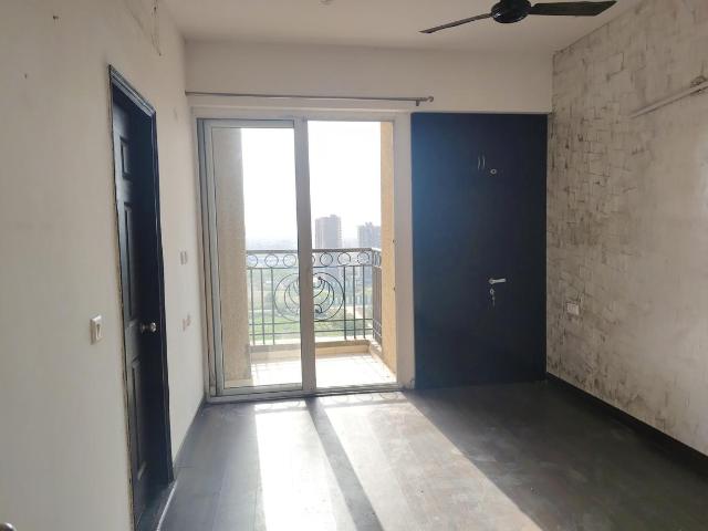 2.5 BHK Apartment in Siddharth Vihar for rent Ghaziabad. The reference number is 20262989