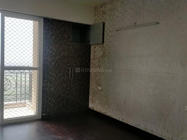 2.5 BHK Apartment in Siddharth Vihar for resale Ghaziabad. The reference number is 19112653