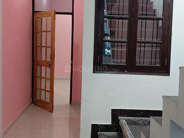 2.5 BHK Duplex in Indira Nagar for rent Lucknow. The reference number is 20702829