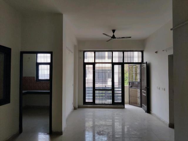 2.5 BHK Independent Builder Floor in Bamheta Village for resale Ghaziabad. The reference number is 20419868
