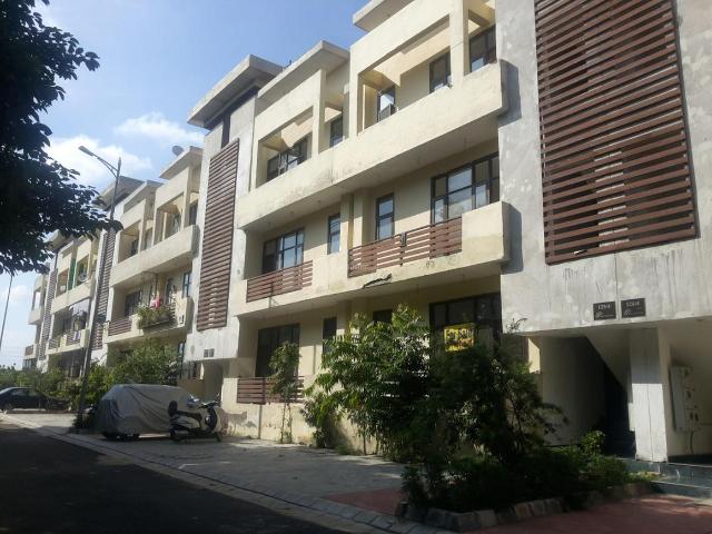 2.5 BHK Independent Builder Floor in Bamheta Village for resale Ghaziabad. The reference number is 21023307