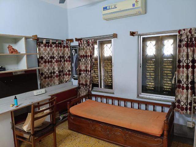 2.5 BHK Independent Builder Floor in Jadavpur for rent Kolkata. The reference number is 20216596