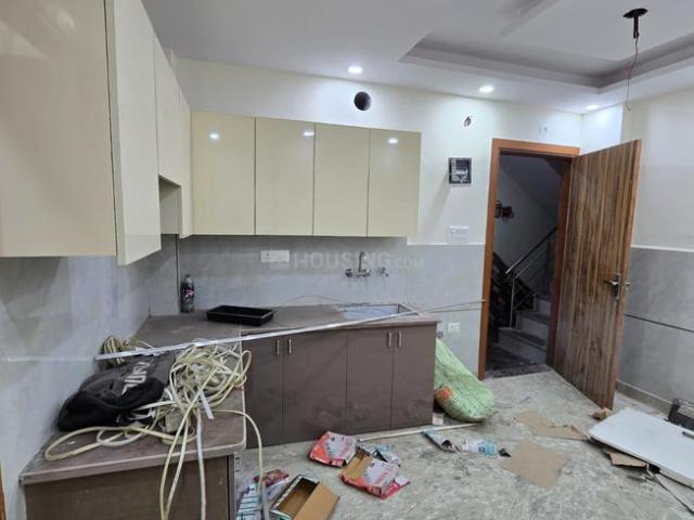 2.5 BHK Independent Builder Floor in Laxmi Nagar for resale New Delhi. The reference number is 21273521