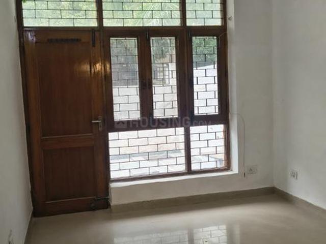 2.5 BHK Independent Builder Floor in Sector 41 for rent Noida. The reference number is 20712731