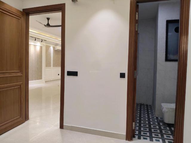2.5 BHK Independent Builder Floor in Sector 81 for rent Gurgaon. The reference number is 20804188