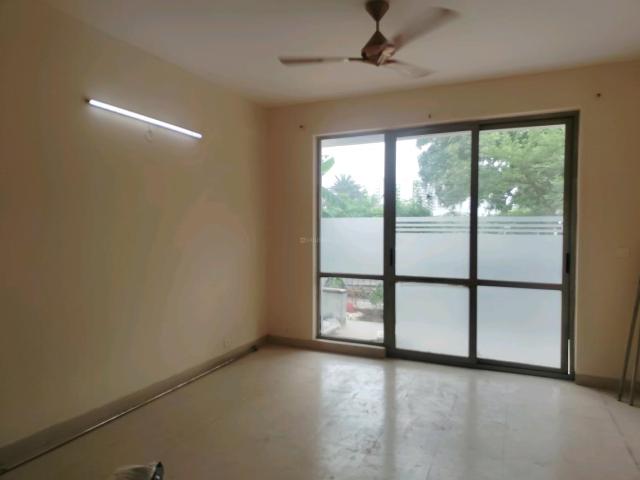 2.5 BHK Independent Builder Floor in Sector 82 for rent Gurgaon. The reference number is 20069278