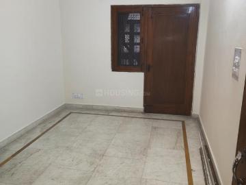2.5 BHK Independent Builder Floor in Ramesh Nagar for rent New Delhi. The reference number is 19695130