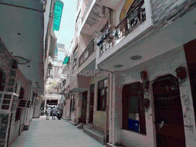 2.5 BHK Independent House in Dwarka Mor for resale New Delhi. The reference number is 20463910