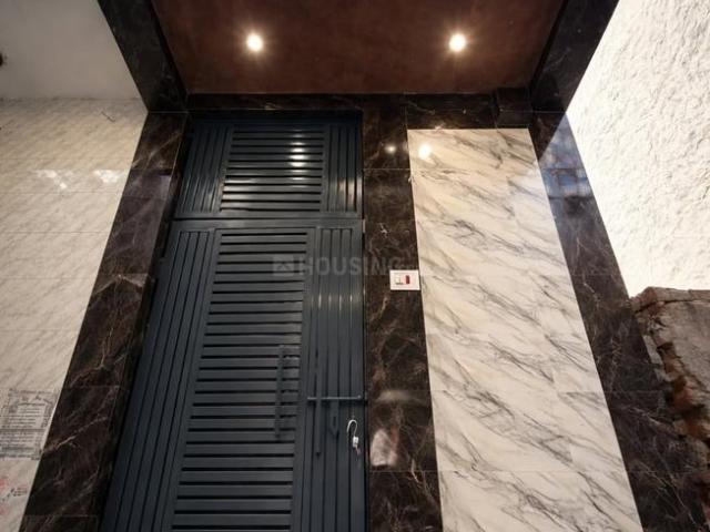 2.5 BHK Independent House in Dwarka Mor for resale New Delhi. The reference number is 20834556