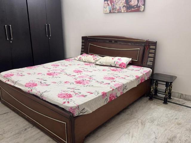 2.5 BHK Independent House in Indira Nagar for rent Lucknow. The reference number is 20604611