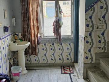 2.5 BHK Independent House in Jawahar Nagar for resale New Delhi. The reference number is 20536227
