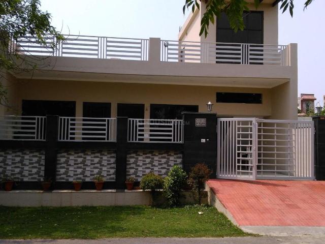 2.5 BHK Independent House in Phi III for resale Greater Noida. The reference number is 20747884