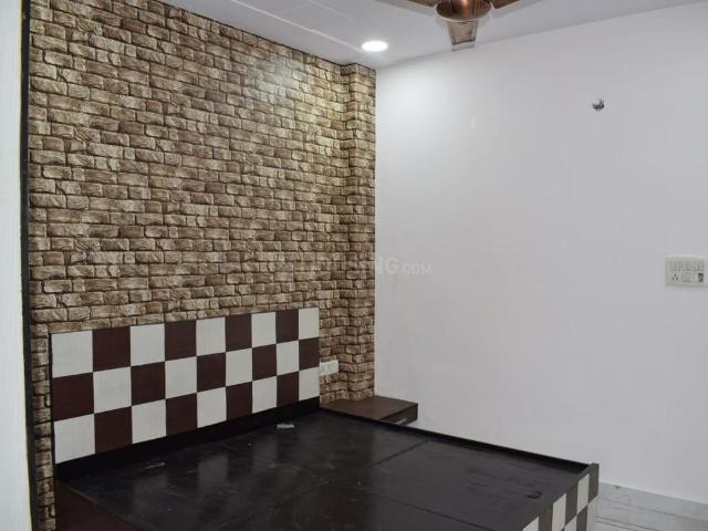 2.5 BHK Independent House in Pitampura for rent New Delhi. The reference number is 19327651