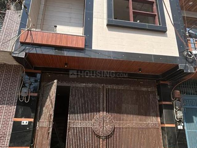 3 BHK Independent House in Nawada for resale New Delhi. The reference number is 19671483
