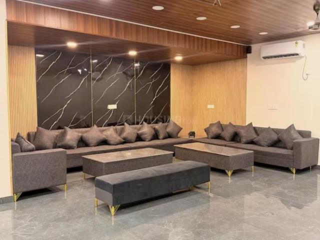 2.5 BHK Independent House in Sector 51 for rent Noida. The reference number is 20942328