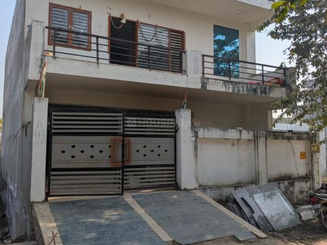 2.5 BHK Independent House in Sector 151 for rent Noida. The reference number is 20185391
