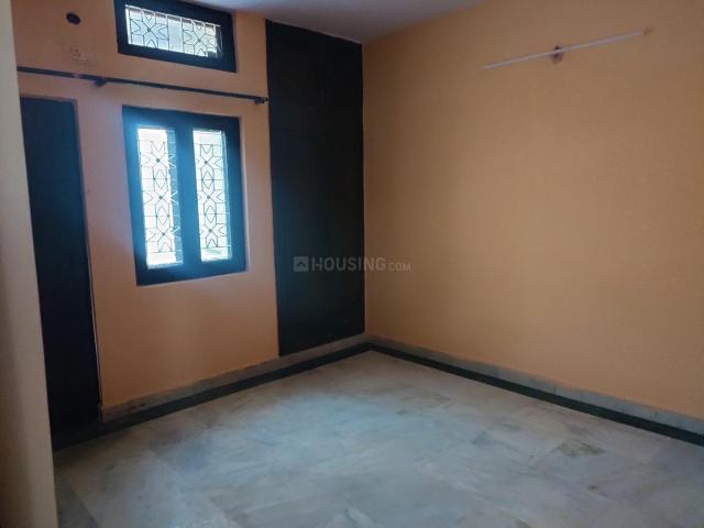 2.5 BHK Independent House in Sector 22 for rent Noida. The reference number is 21242574