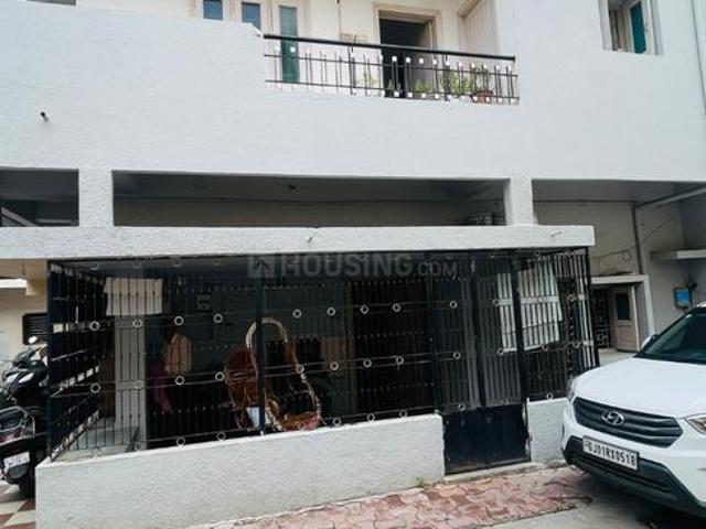2.5 BHK Independent House in Shahibaug for resale Ahmedabad. The reference number is 17978458