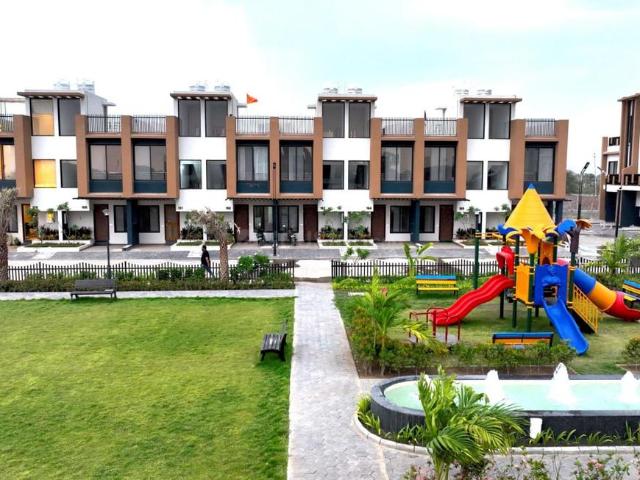 2.5 BHK Villa in Manglia for resale Indore. The reference number is 21395849