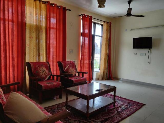 2.5 BHK Villa in Omega IV for rent Greater Noida. The reference number is 20519066
