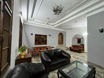 2.5 BHK Villa in Sector 33 for rent Noida. The reference number is 20133346