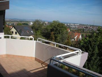 2,5 Dachgeschoss Wohnung inkl. TG Stellplatz *provisionsfrei