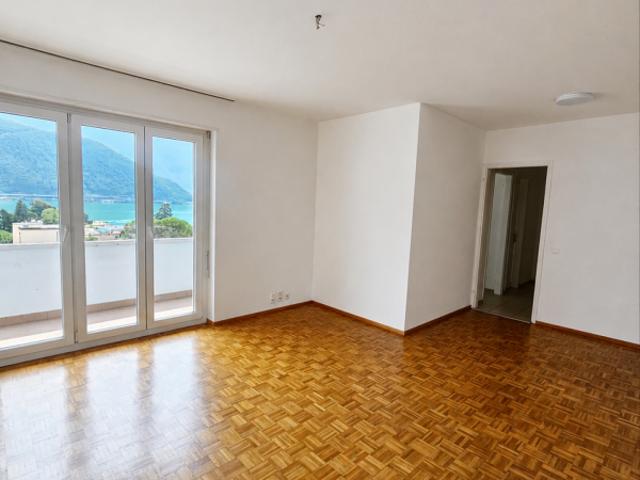 2.5 locali con vista lago