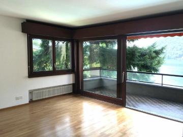 2.5 locali fronte lago con balcone