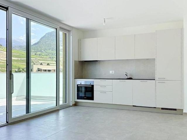 2.5 pièces en attique avec terrasse à louer à Uvrier