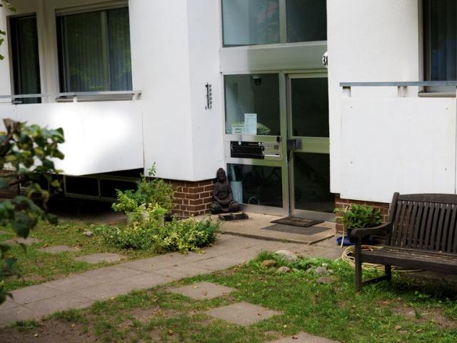 2.5 Room Apartment | Balcony, Workspace & Excellent Transport Links | Berlin Wannsee, Berlin Amsterdam Apartments for Rent