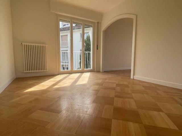2.5 room apartment on the 1st floor 1009 PULLY Ch. de Fantaisie 1