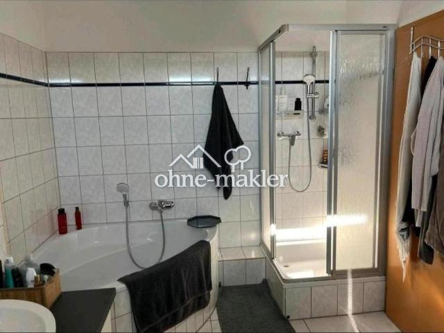 2,5 Raum Wohnung 4. OG mit Balkon, Chemnitz Bernsdorf