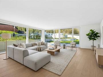 2.5 Zi. Gartenwohnung mit grosser Terrasse in Neuenhof