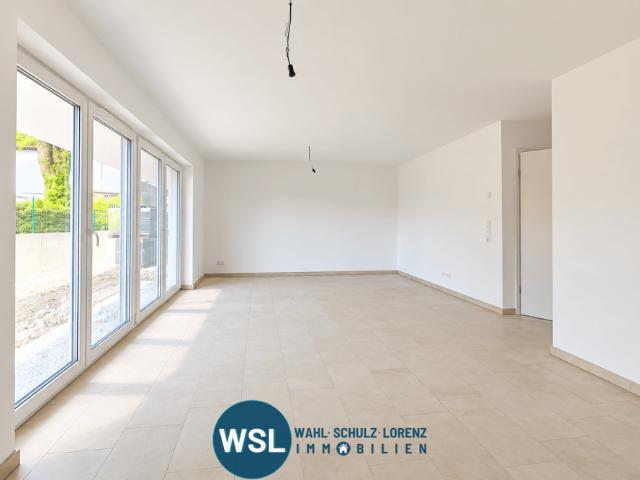 2,5 Zi. EG Wohnung mit AUFZUG, Terrasse, Gärtle, TG Stpl. + Aussen Stpl. in Nürtingen Neckarhausen