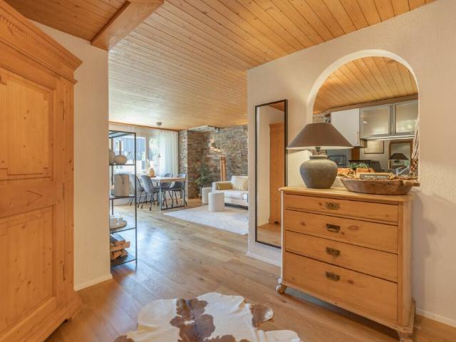 2.5 Zi Ferienwohnung im Arvenbüel