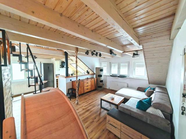 2,5 Zimmer mit Balkon, Einbauküche, TG in Schwieberdingen