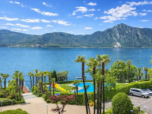 2.5 Zimmer mit Seeblick in Residenz mit Schwimmbad und Bootsanlegestelle in Bissone