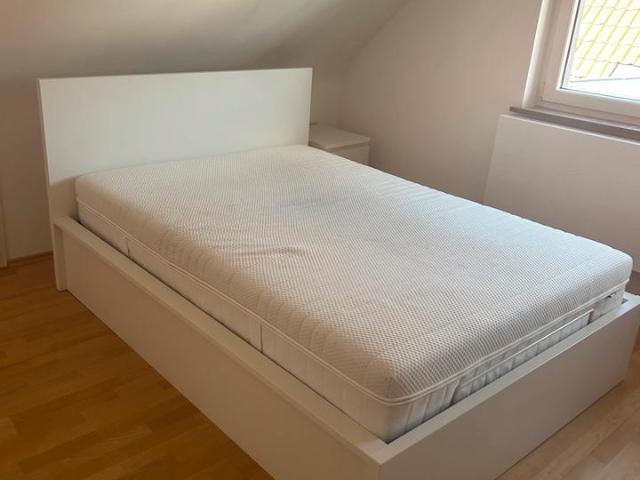 2,5 Zimmer Dachgeschosswohnung in Stuttgart Mohringen