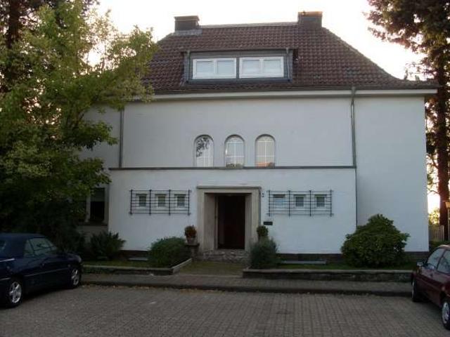 2,5 Zimmer Dachgeschosswohnung mit Balkon und EBK in Bensberg