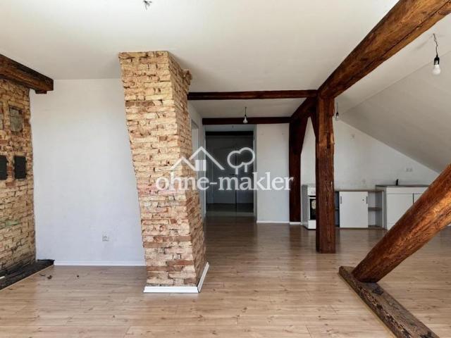 2,5 Zimmer Dachgeschosswohnung mit ca. 100 m²