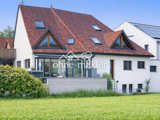3.5 Zimmer OG auf grosszügigen 100 qm mit kl. Balkon & Fussbodenheizung