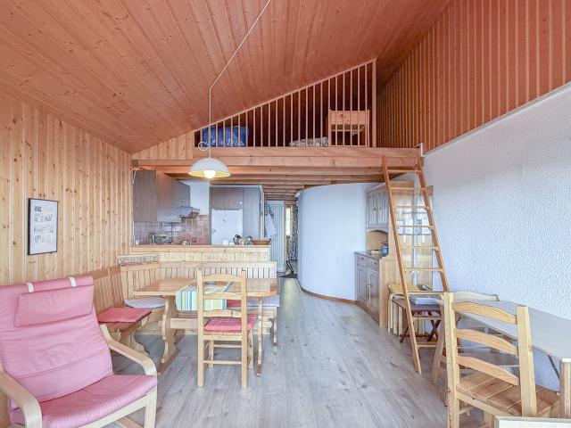 2,5 Zimmer Eigentumswohnung mit Balkon und Galerie Herrliche Aussicht
