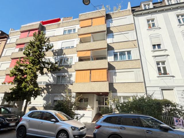2.5 Zimmer Eigentumswohnung mit Balkon und Lift in Basel