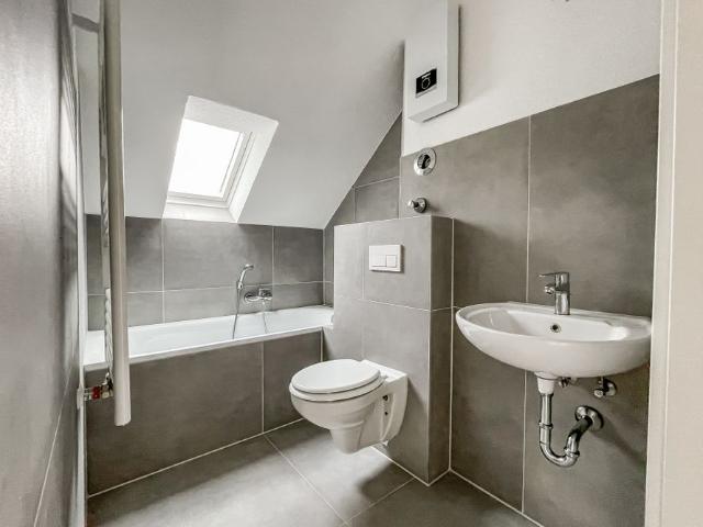 2,5 Zimmer – frisch renoviert – ruhige Lage – Erstbezug