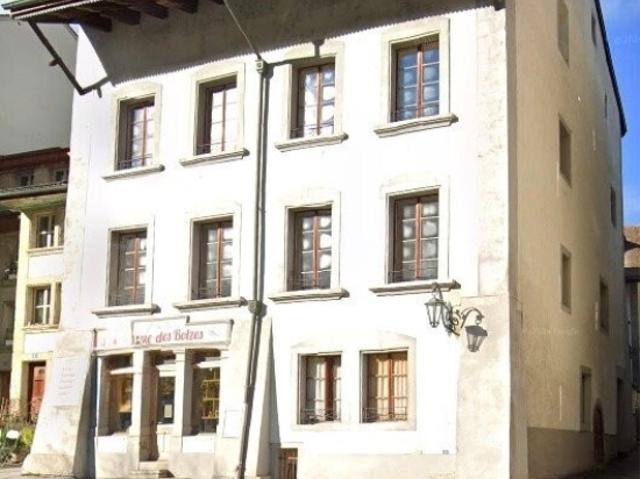 2,5 Zimmer Wohnung komplett renoviert!