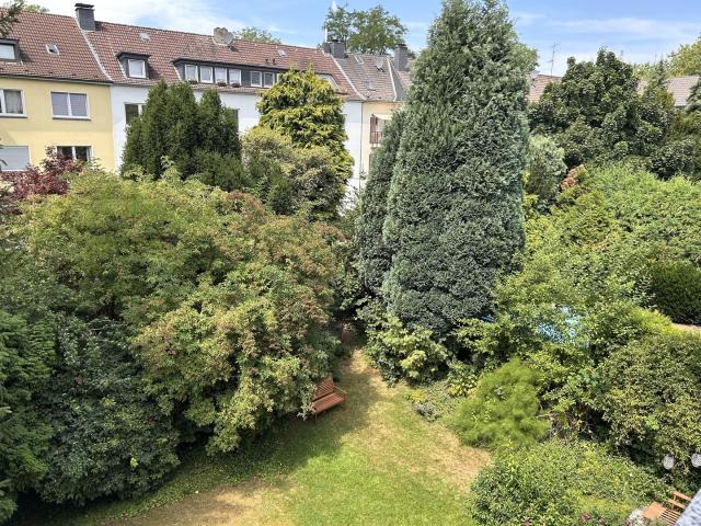 2,5 Zimmer Wohnung mit Balkon in guter ruhiger Lage